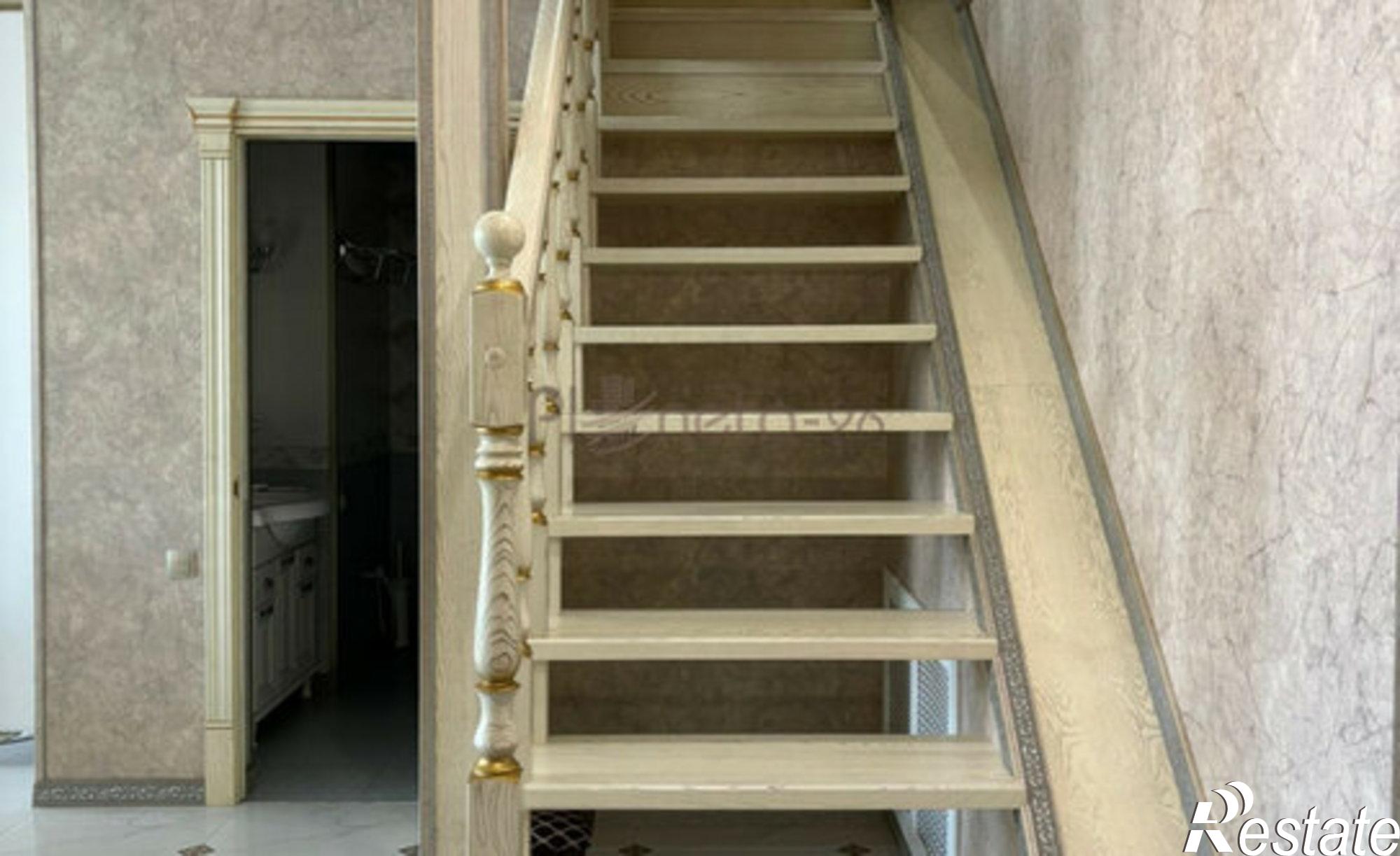 Купить квартиру за 13 800 000 рублей на ул Оранжерейная, 21 2