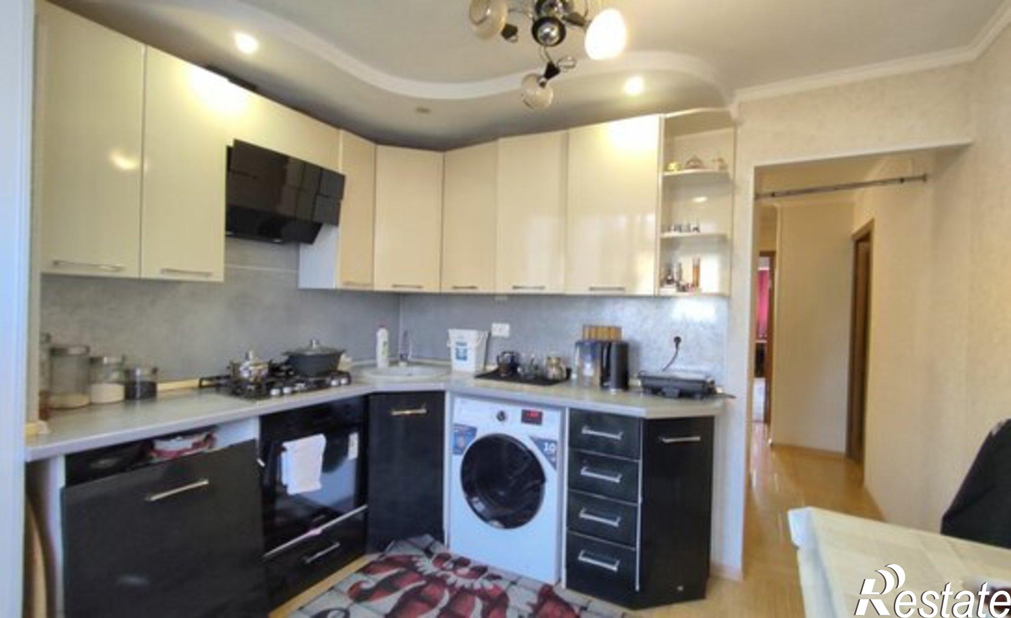 Купить квартиру за 8 500 000 рублей на пр-кт 40 лет Октября, 21