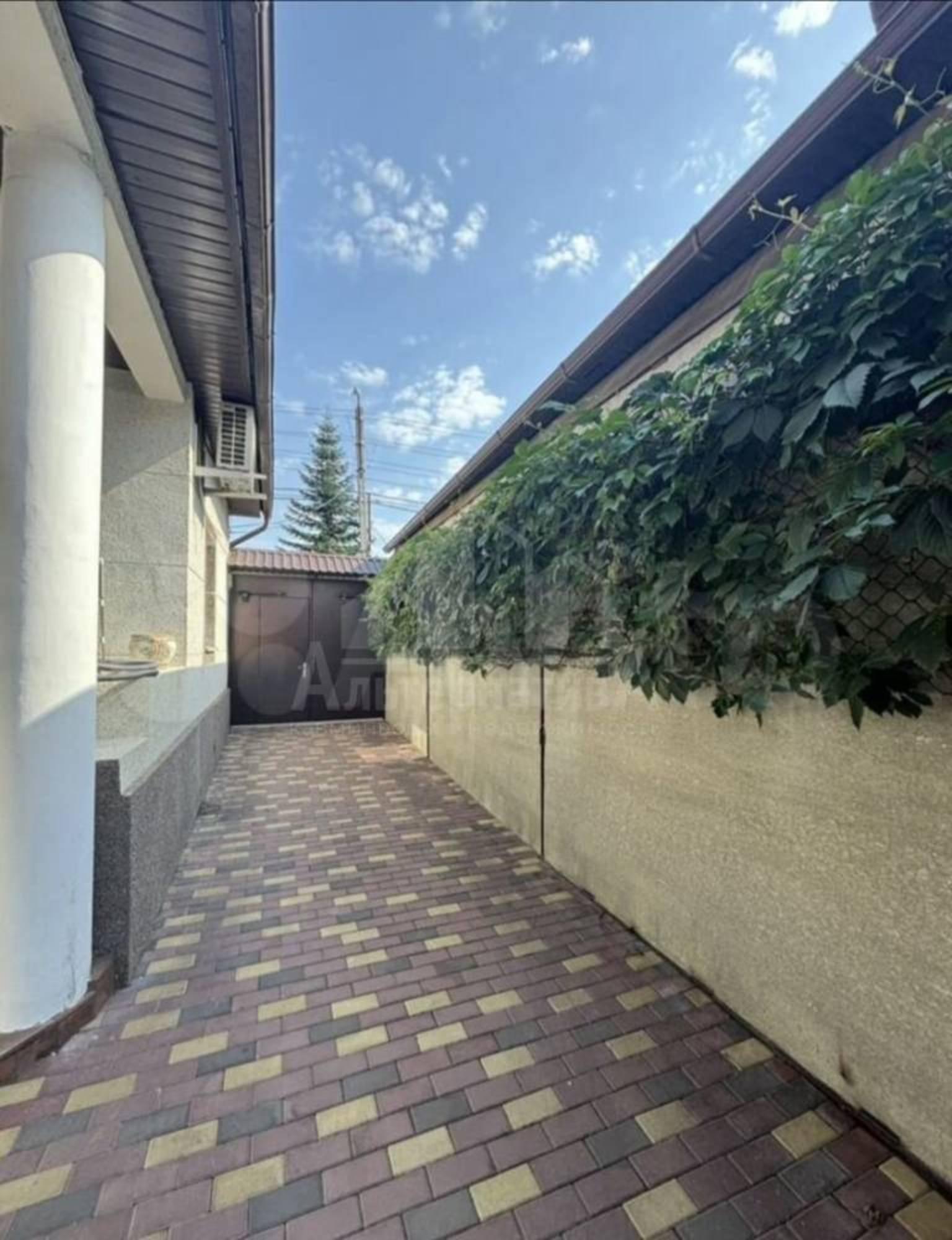 Купить дачу, дом, коттедж за 16 900 000 рублей на Дорожная ул.