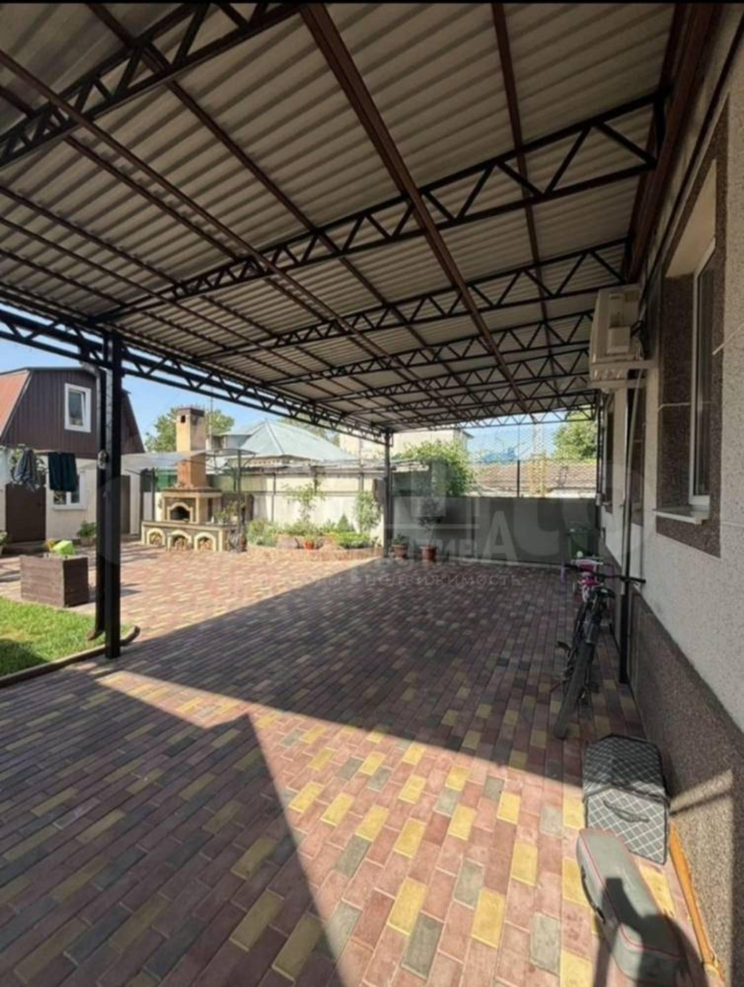 Купить дачу, дом, коттедж за 16 900 000 рублей на Дорожная ул.