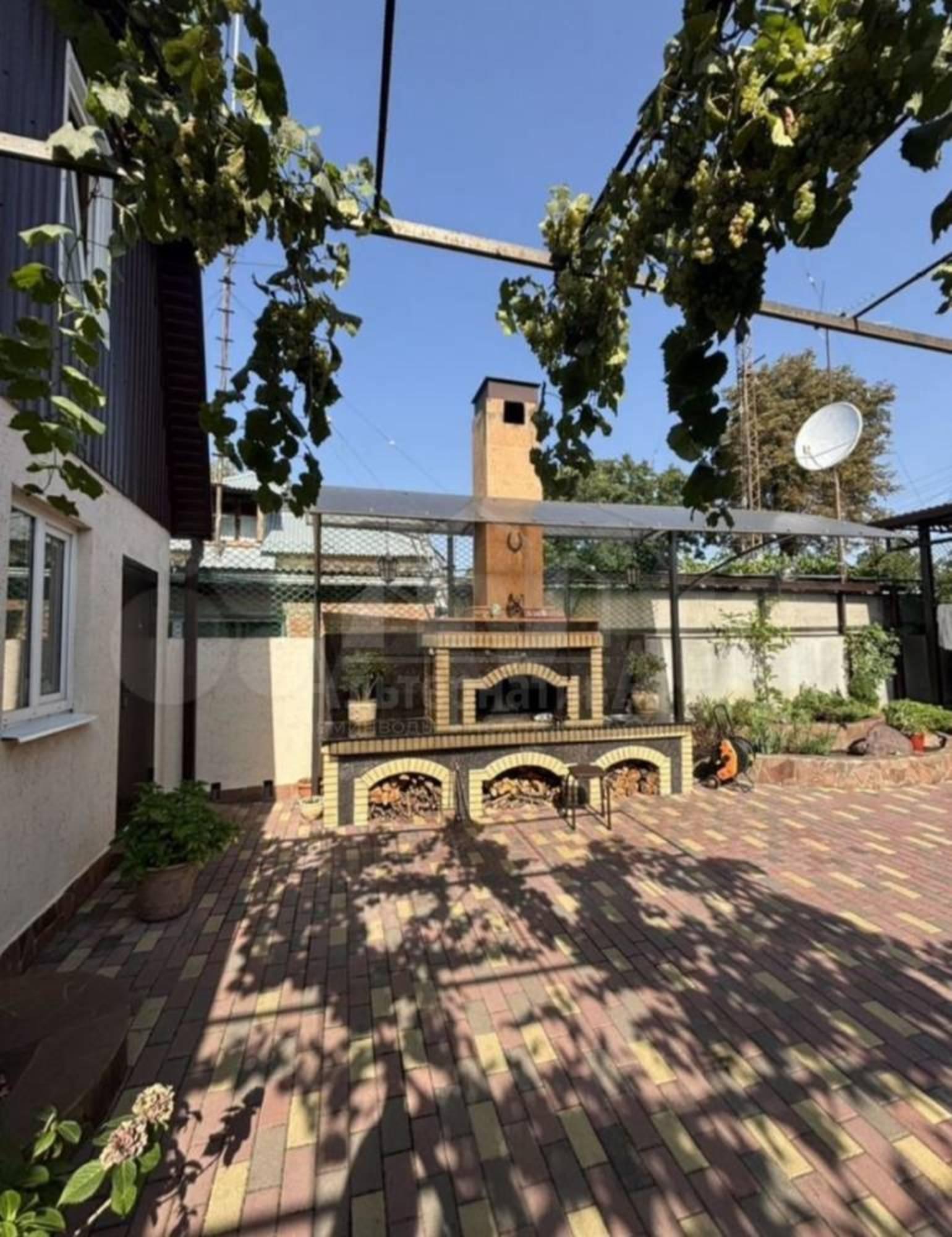 Купить дачу, дом, коттедж за 16 900 000 рублей на Дорожная ул.