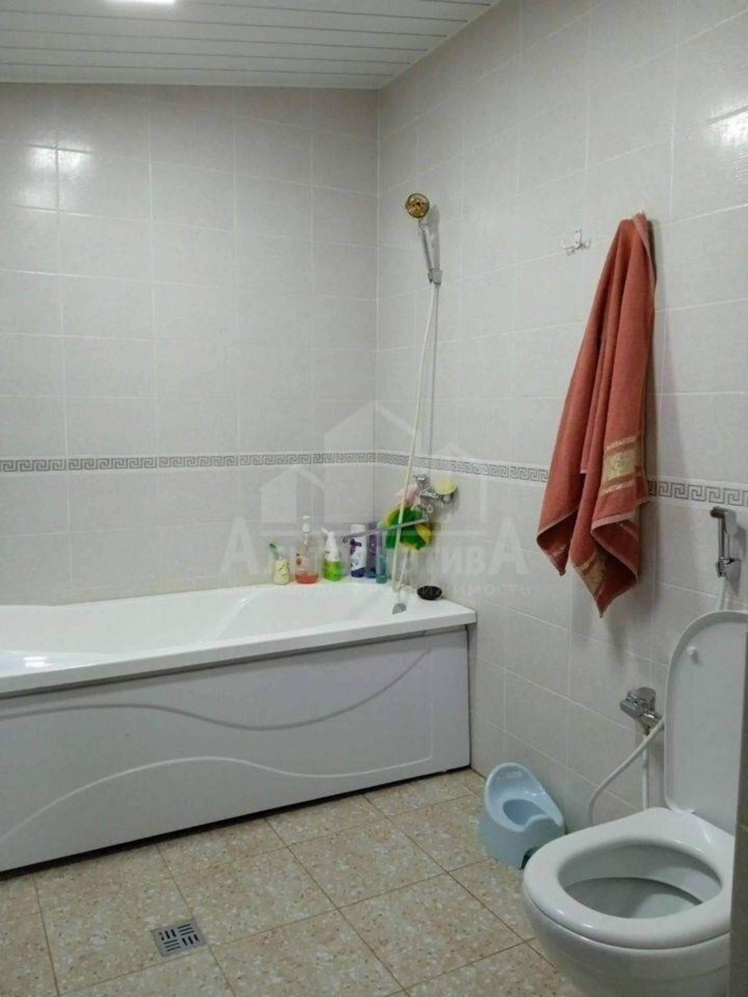 Купить дачу, дом, коттедж за 10 500 000 рублей на Тольятти ул.