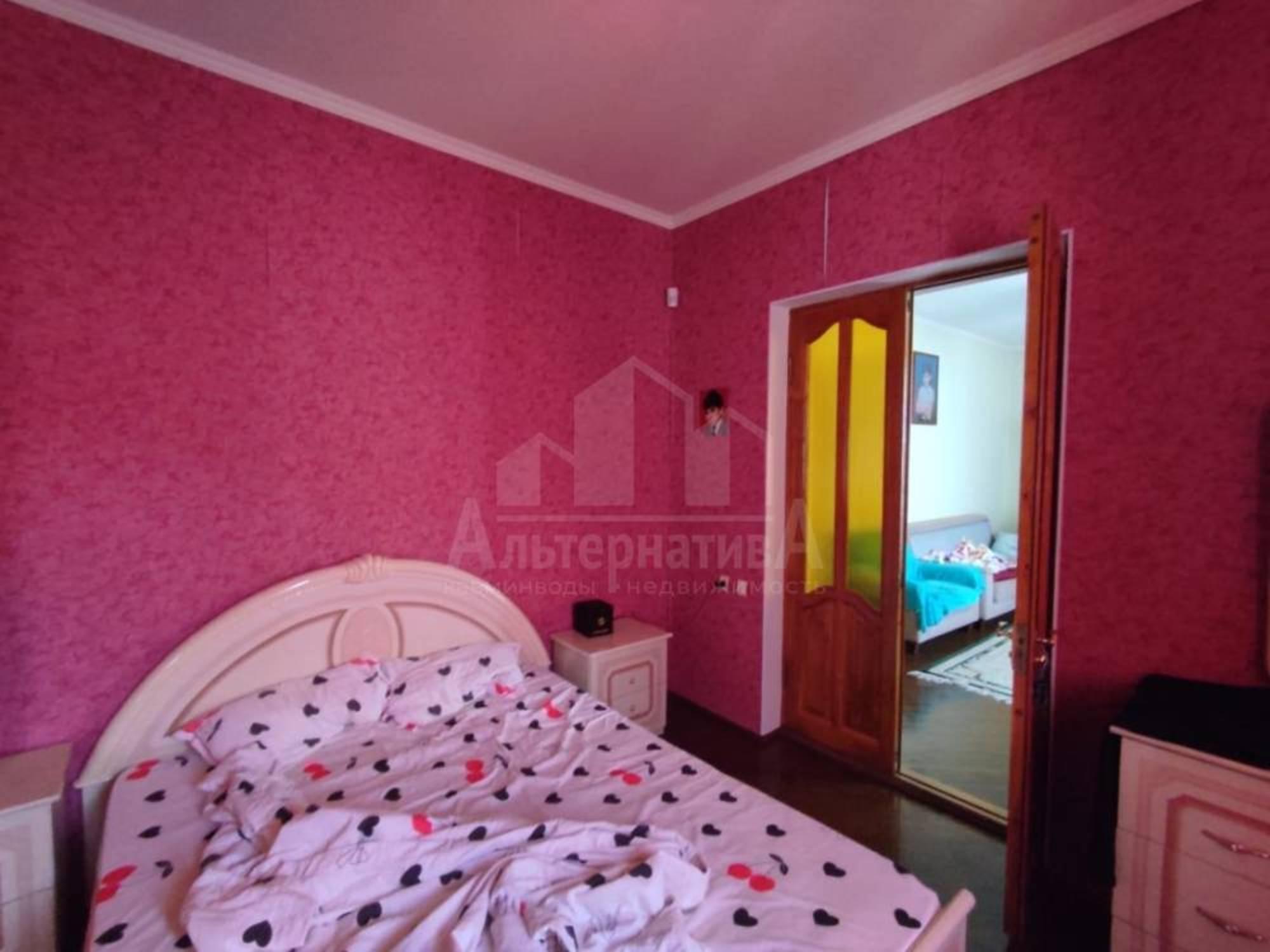 Купить дачу, дом, коттедж за 10 500 000 рублей на 5-я линия ул.