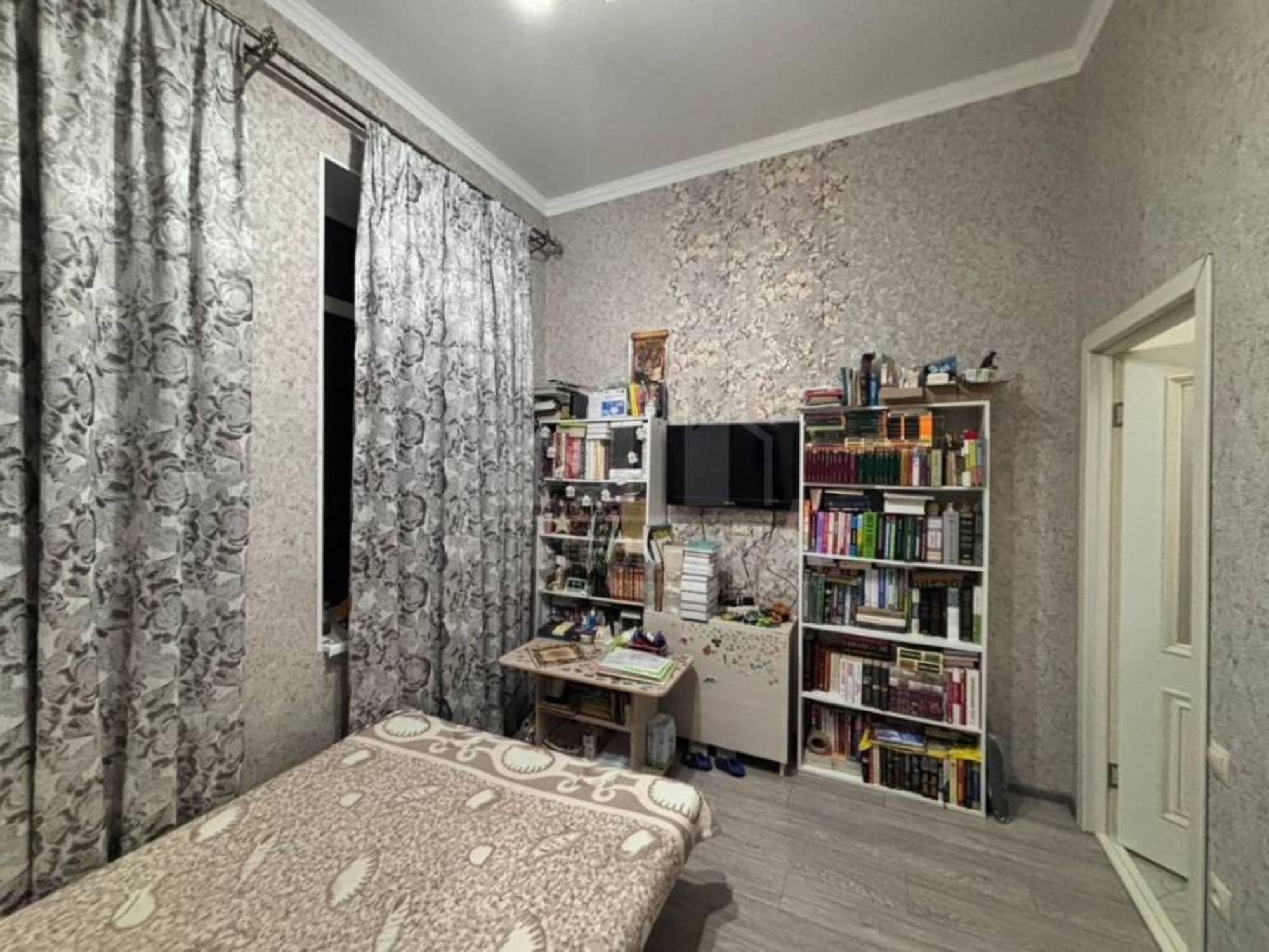 Купить квартиру за 5 650 000 рублей на Кирова ул.