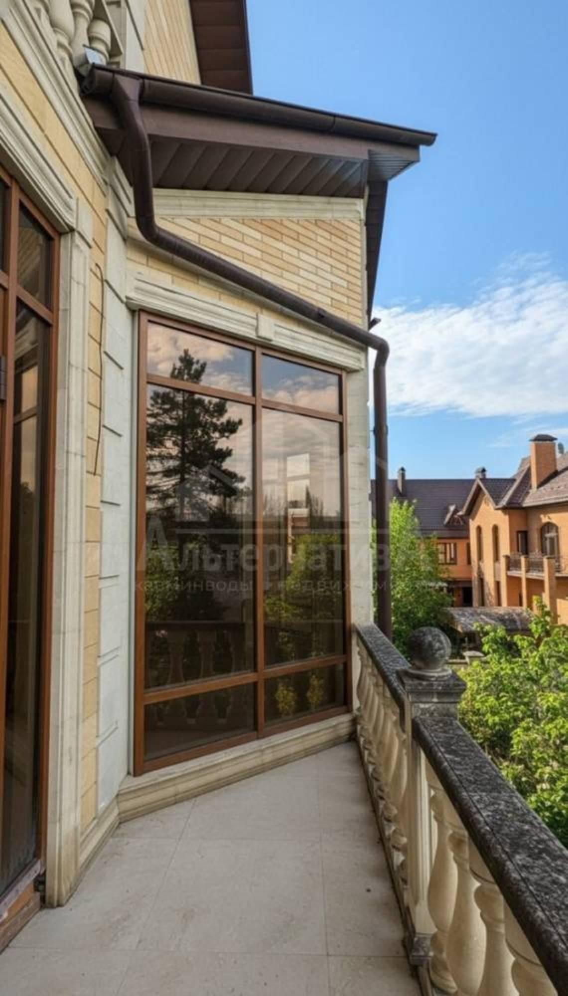 Купить дачу, дом, коттедж за 40 000 000 рублей на Нежнова ул.