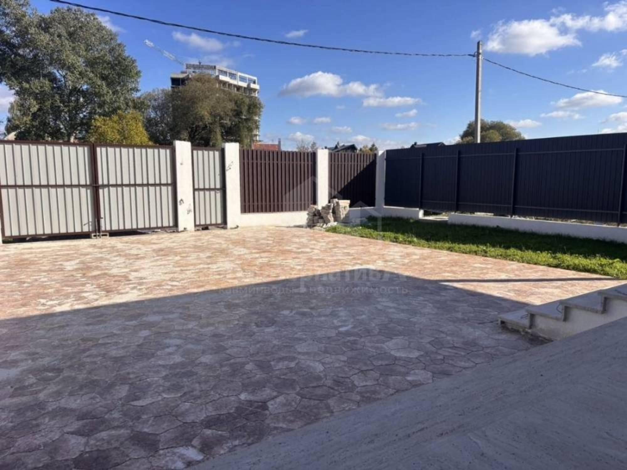 Купить дачу, дом, коттедж за 18 000 000 рублей на Огородная ул.