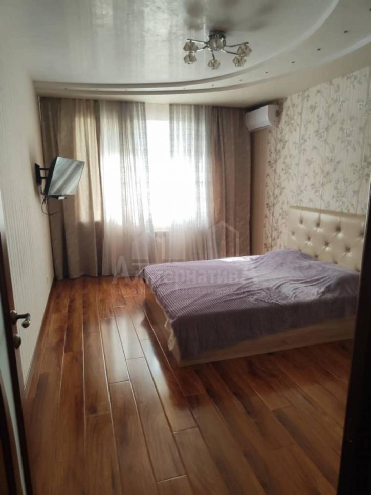 3-комн квартира Нежнова ул.