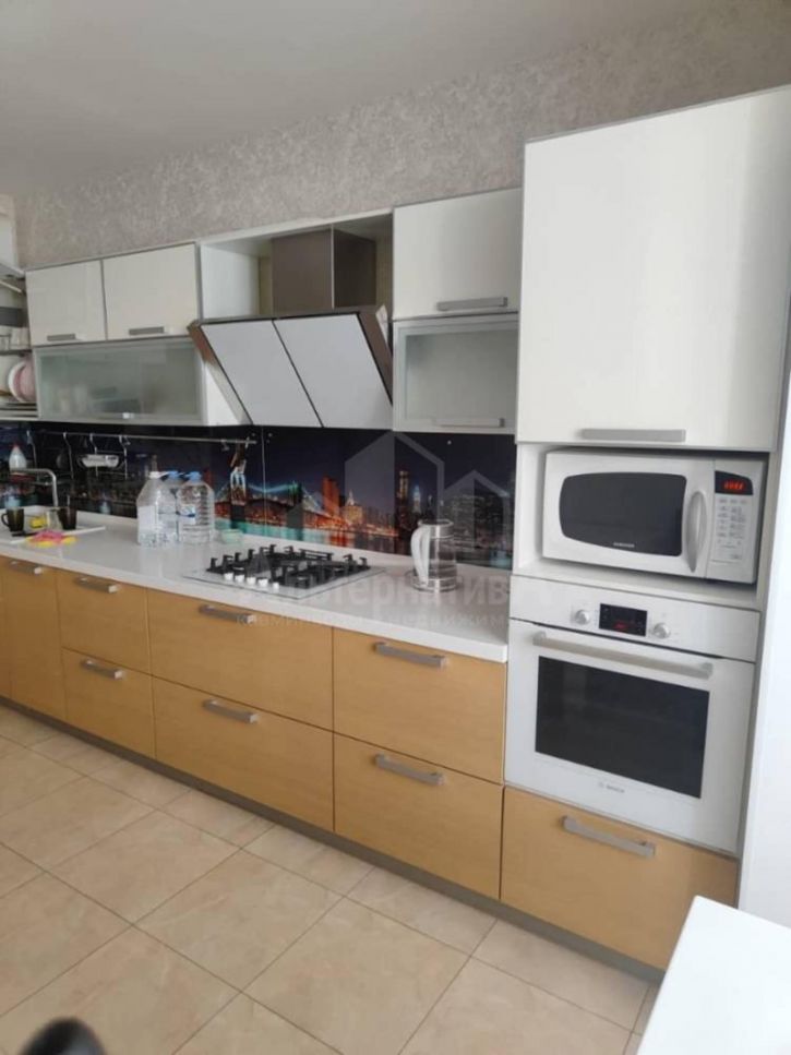 3-комн квартира Нежнова ул.