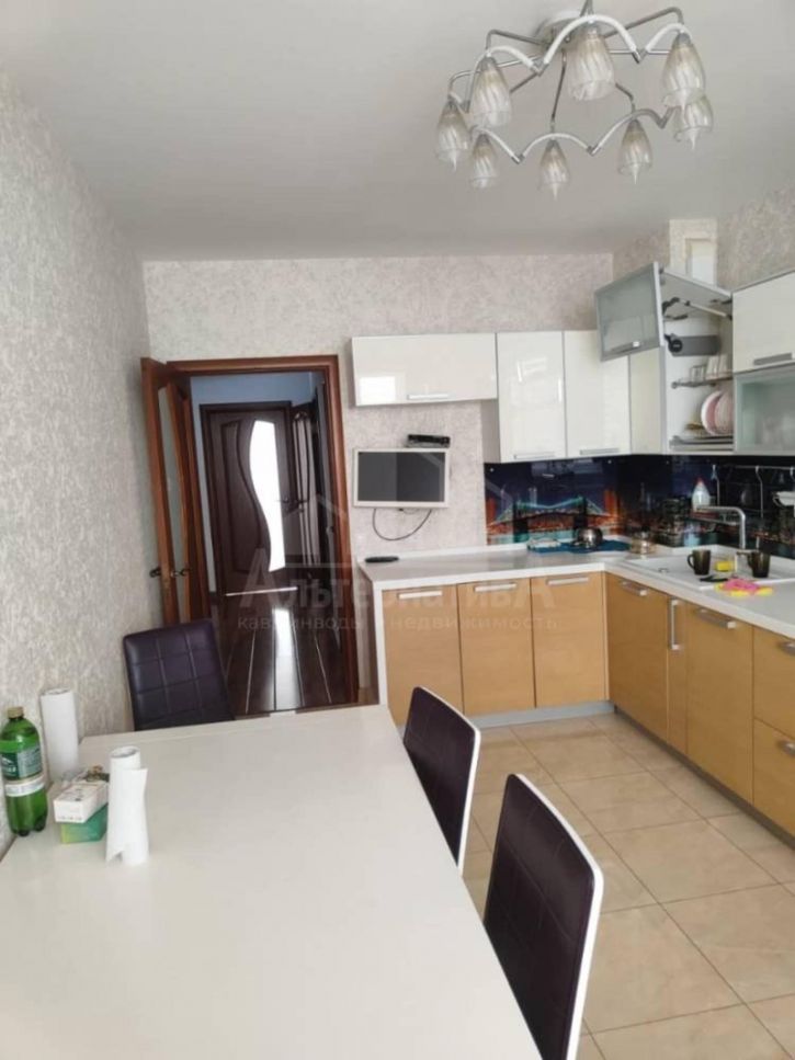 3-комн квартира Нежнова ул.