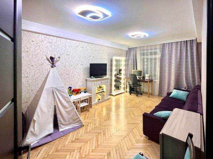 2-комн квартира Юлиуса Фучика ул, 4к3
