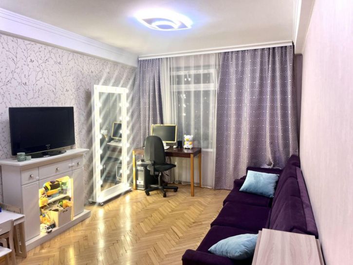 2-комн квартира Юлиуса Фучика ул, 4к3