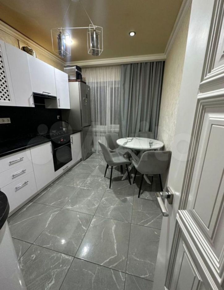 3-комн квартира Пальмиро Тольятти ул, 263к3