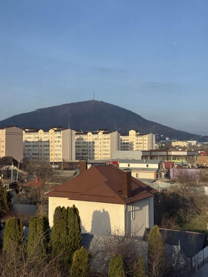 2-комн квартира Нежнова ул, 51/1