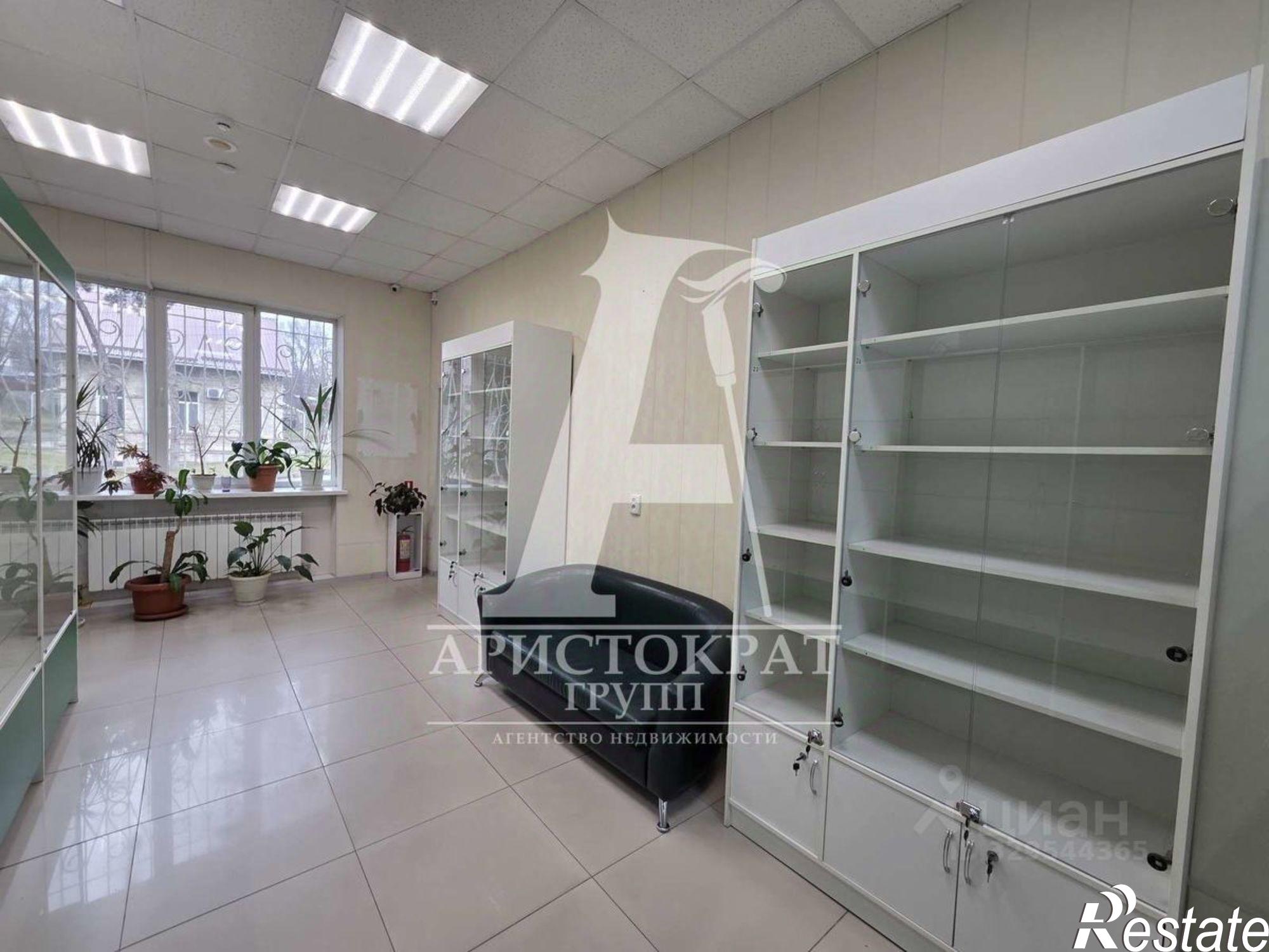 Сдать торговое помещение за 9 340 рублей на ул Пирогова, 19