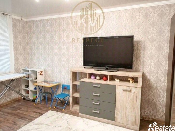 2-комн квартира пр-кт 40 лет Октября, 21,  д. 21
