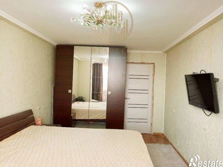 2-комн квартира пр-кт 40 лет Октября, 21,  д. 21