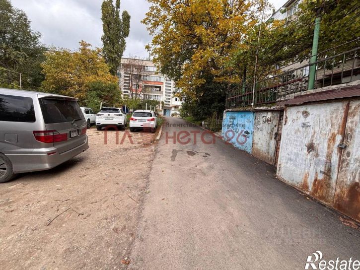 Гараж/парковка пр-кт 40 лет Октября, 14,  д. 14