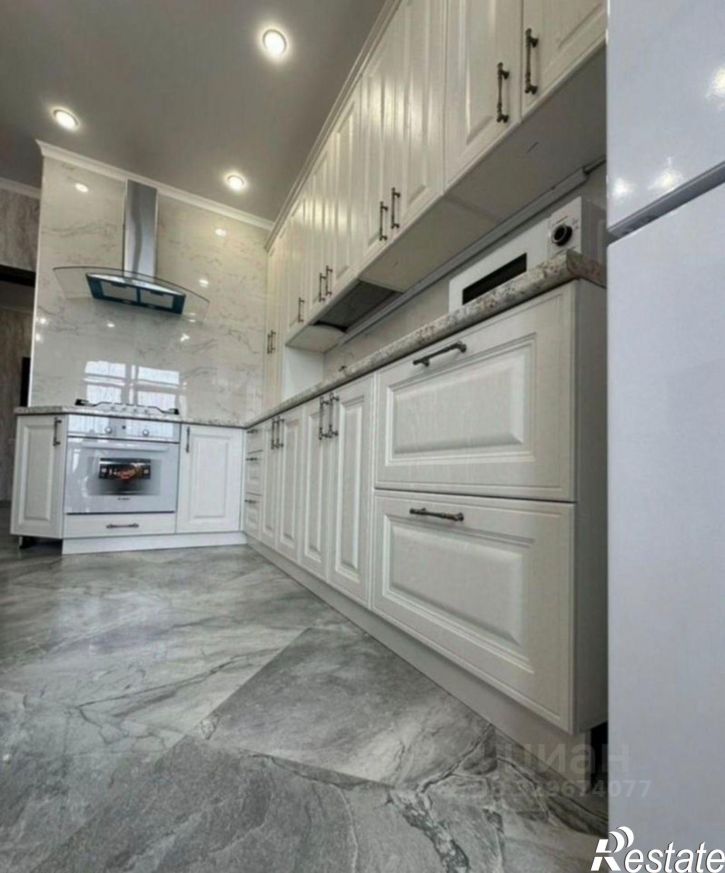 2-комн квартира улица Адмиральского, 1А,  д. 1А