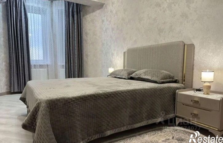 2-комн квартира улица Адмиральского, 1А,  д. 1А