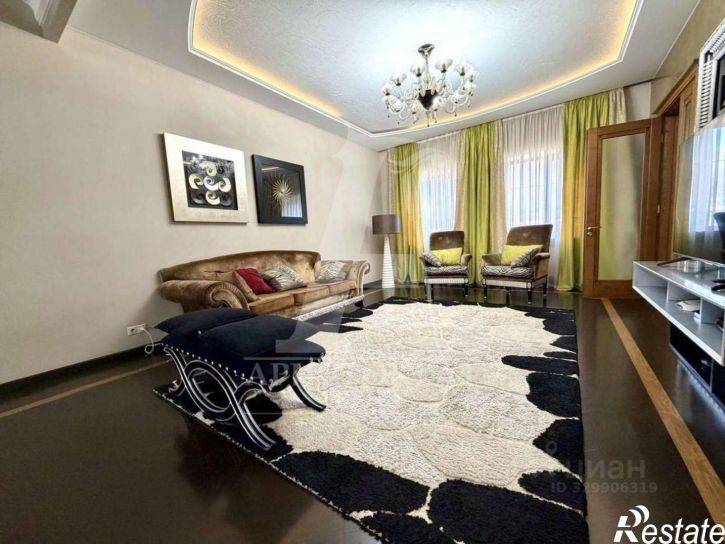 4-комн квартира улица 295-й Стрелковой Дивизии, 19 к2,  д. 19 к2