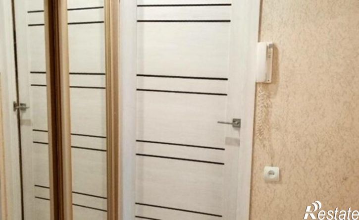 2-комн квартира проспект 40 лет Октября, 21,  д. 21