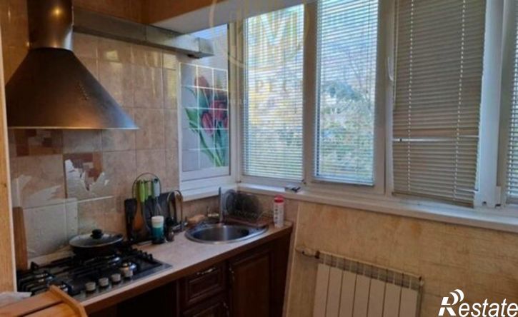 3-комн квартира улица Егоршина, 12,  д. 12