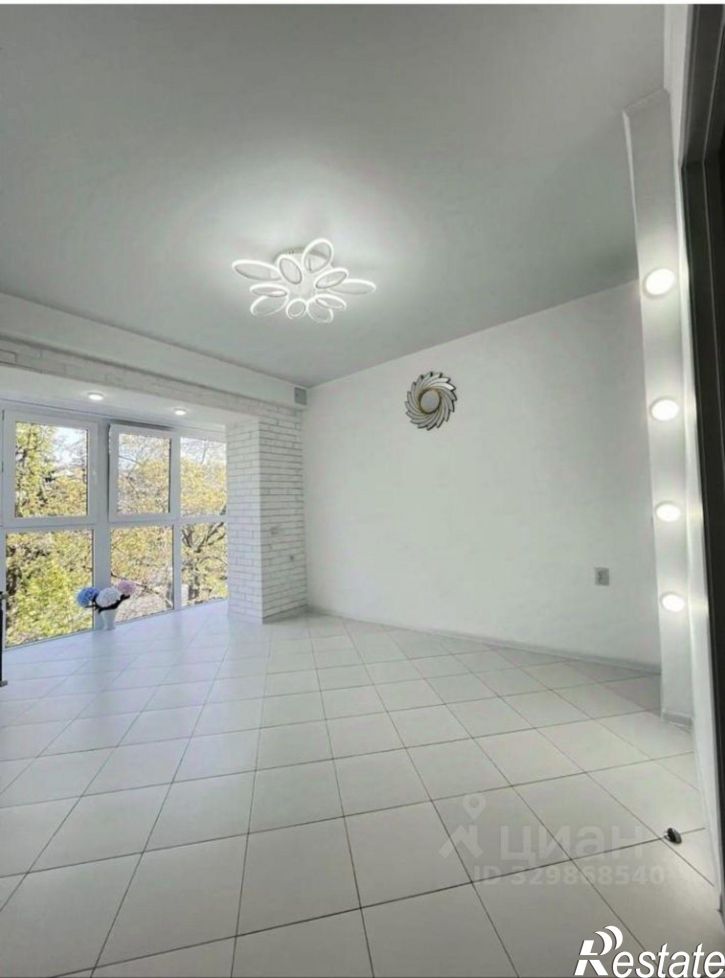 1-комн квартира улица Юлиуса Фучика, 8 к3,  д. 8 к3