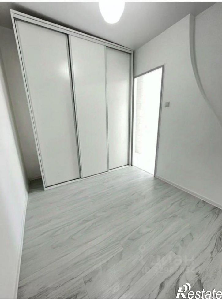 1-комн квартира улица Юлиуса Фучика, 8 к3,  д. 8 к3