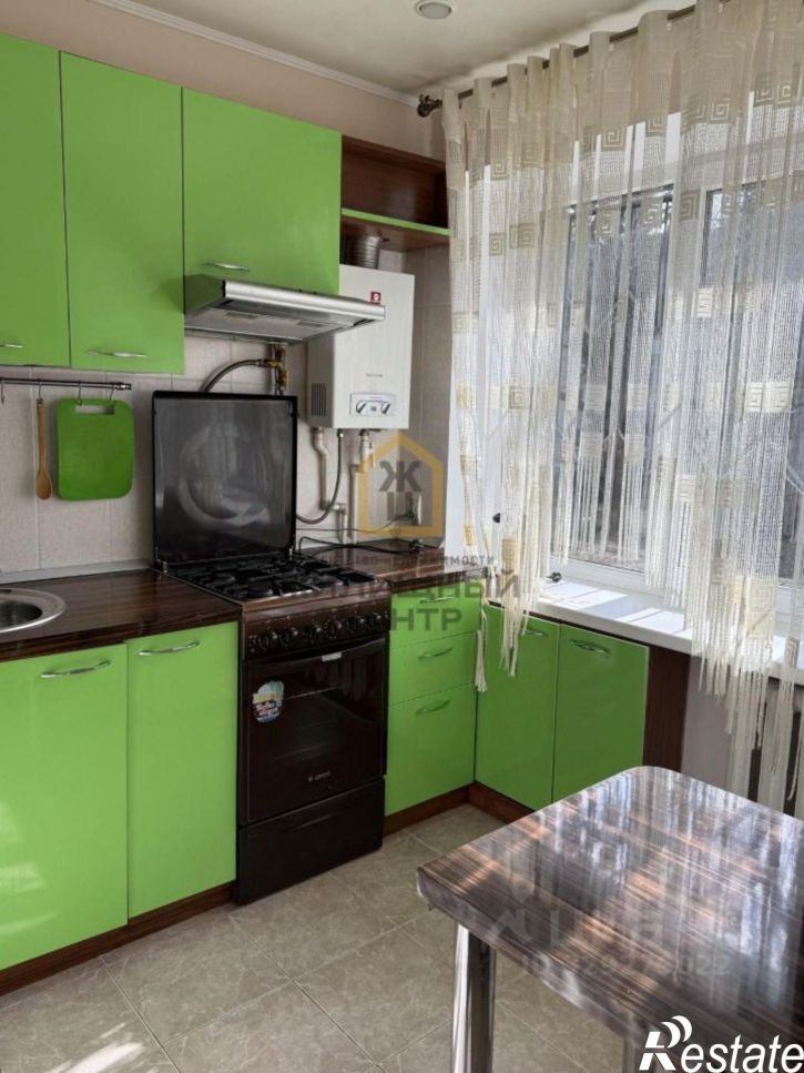 2-комн квартира улица Юлиуса Фучика, 8 к1,  д. 8 к1