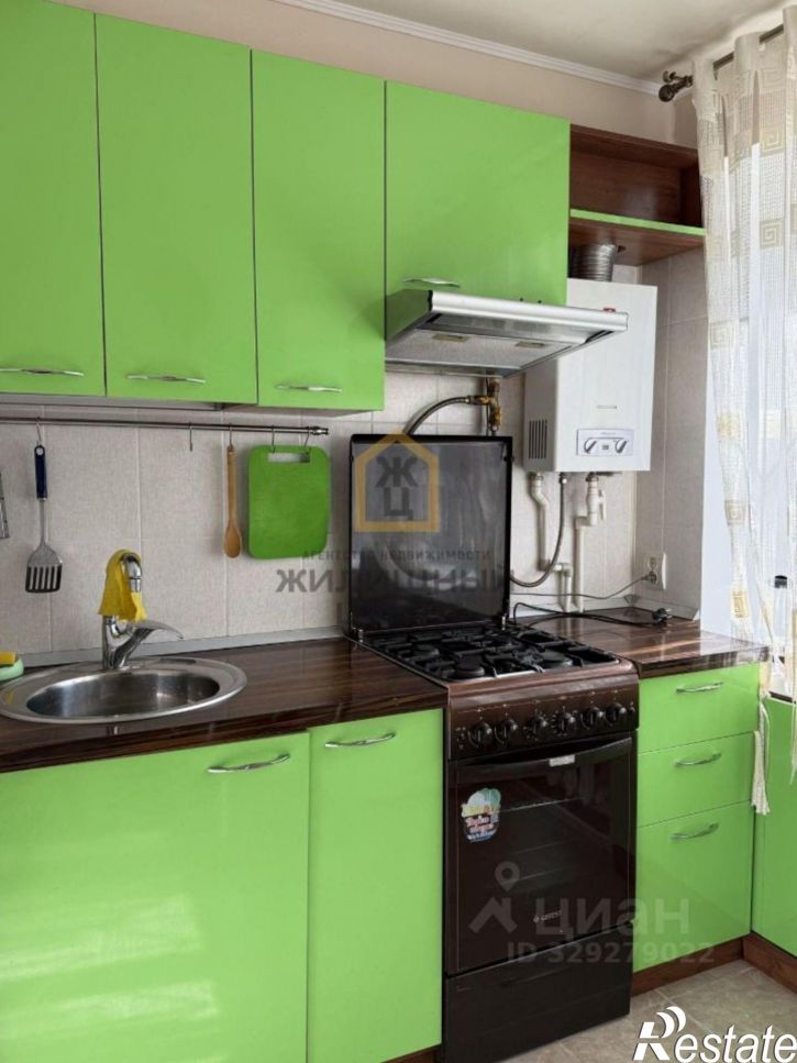 2-комн квартира улица Юлиуса Фучика, 8 к1,  д. 8 к1