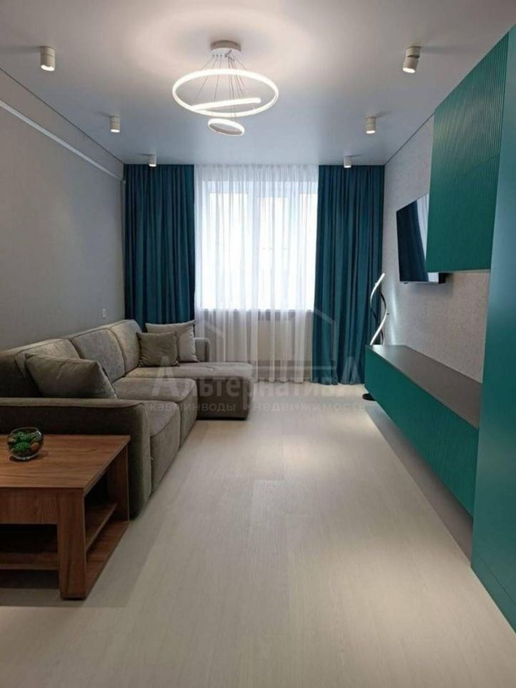 3-комн квартира Булгакова ул.