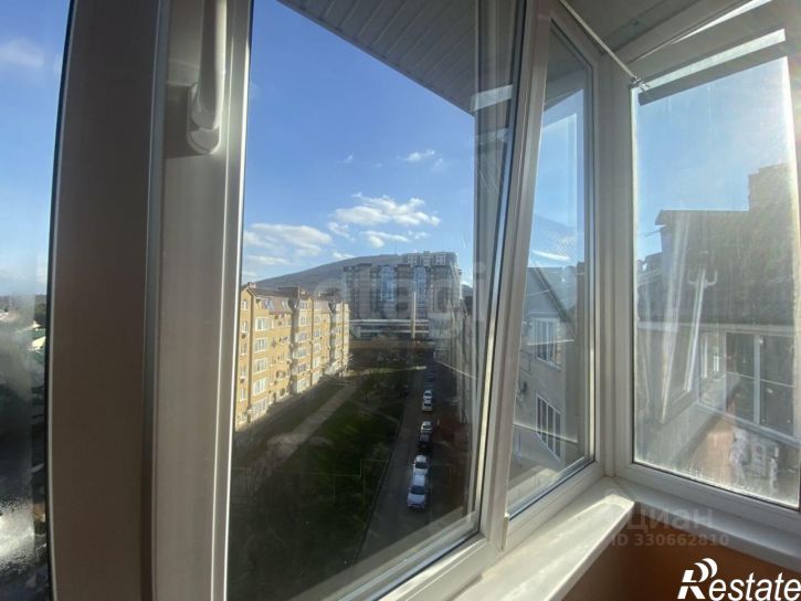 4-комн квартира улица 295-й Стрелковой Дивизии, 13 к4,  д. 13 к4