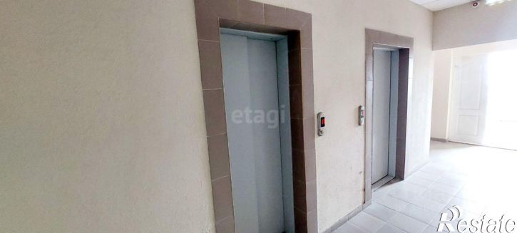 3-комн квартира ул Крайнего, 59,  д. 59