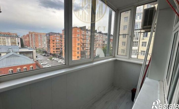 2-комн квартира улица Дровянникова, 20,  д. 20