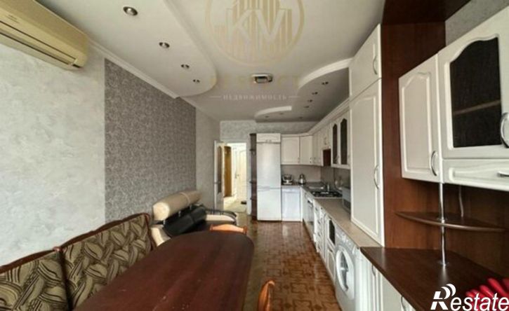 2-комн квартира улица Дровянникова, 20,  д. 20