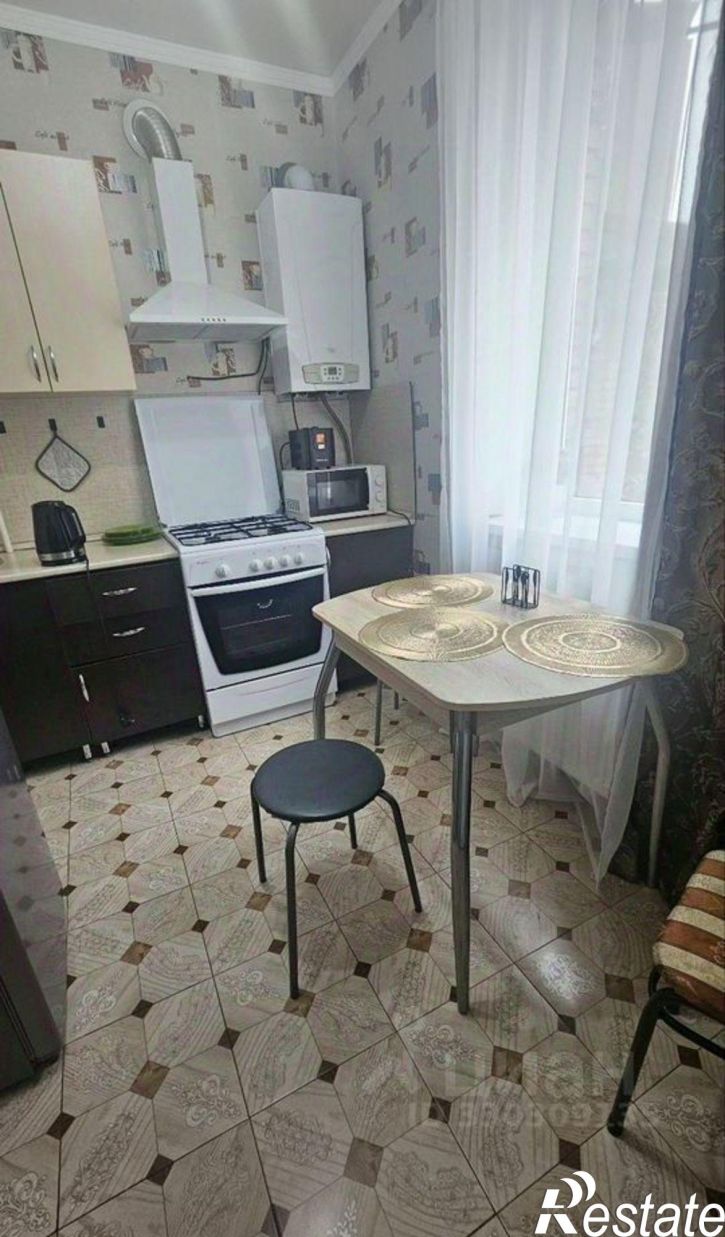 1-комн квартира улица Пирогова, 4,  д. 4