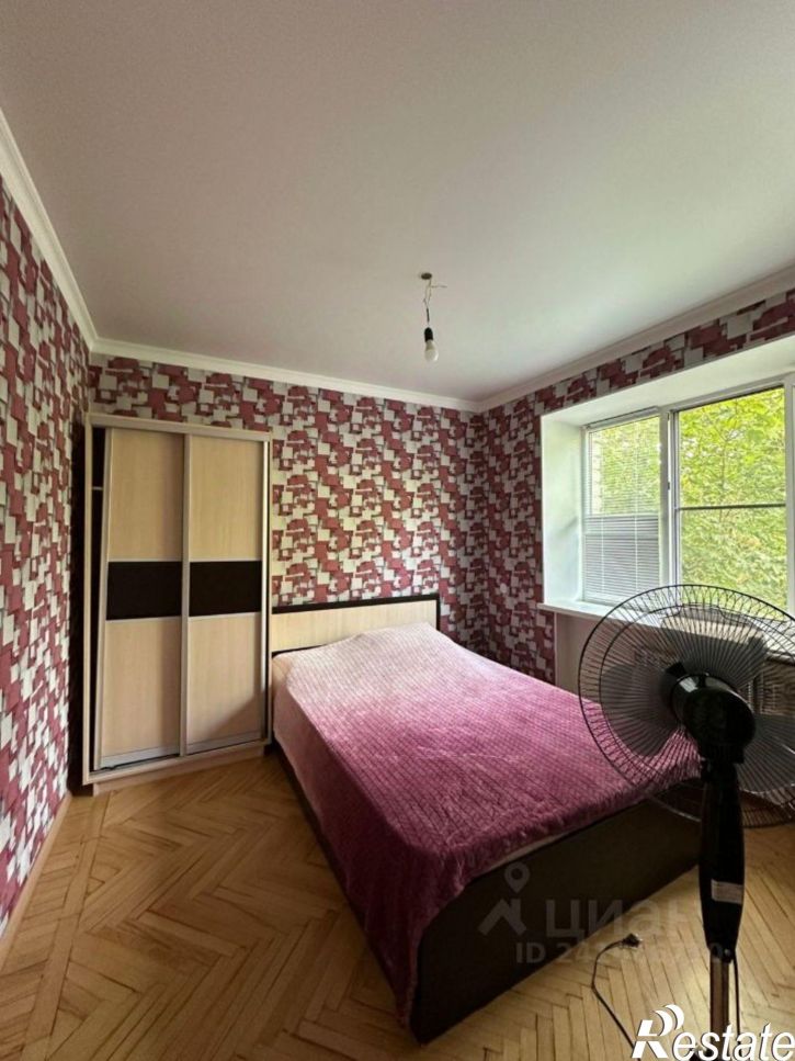 2-комн квартира ул Юлиуса Фучика, 8 1,  д. 8 1,  к. 1