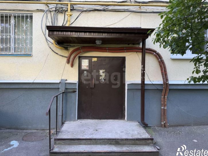 2-комн квартира проспект 40 лет Октября, 56,  д. 56