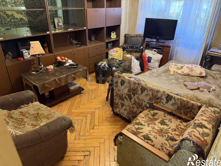 2-комн квартира проспект 40 лет Октября, 56,  д. 56