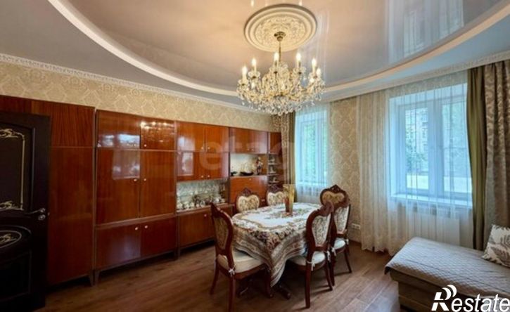 4-комн квартира пр-кт 40 лет Октября, 60,  д. 60