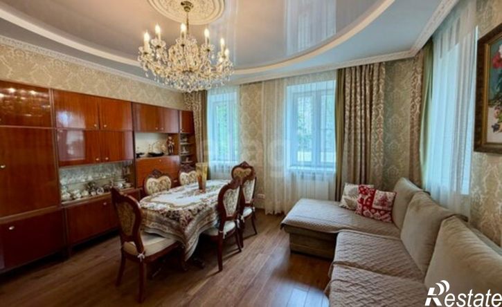 4-комн квартира пр-кт 40 лет Октября, 60,  д. 60