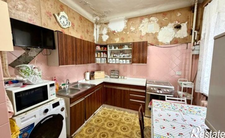 4-комн квартира пр-кт 40 лет Октября, 60,  д. 60