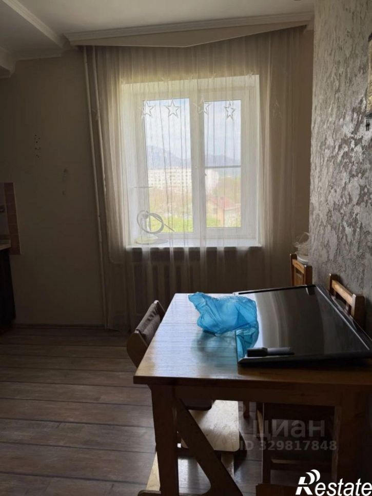 2-комн квартира Оранжерейный пр-д, 9,  д. 9