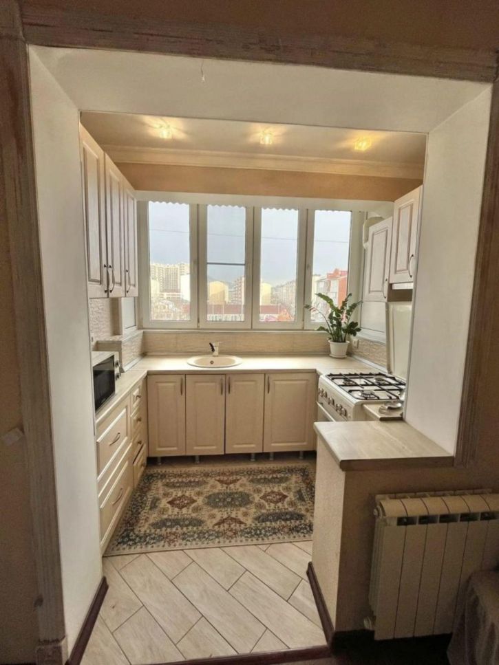 3-комн квартира Нежнова ул, 67к1