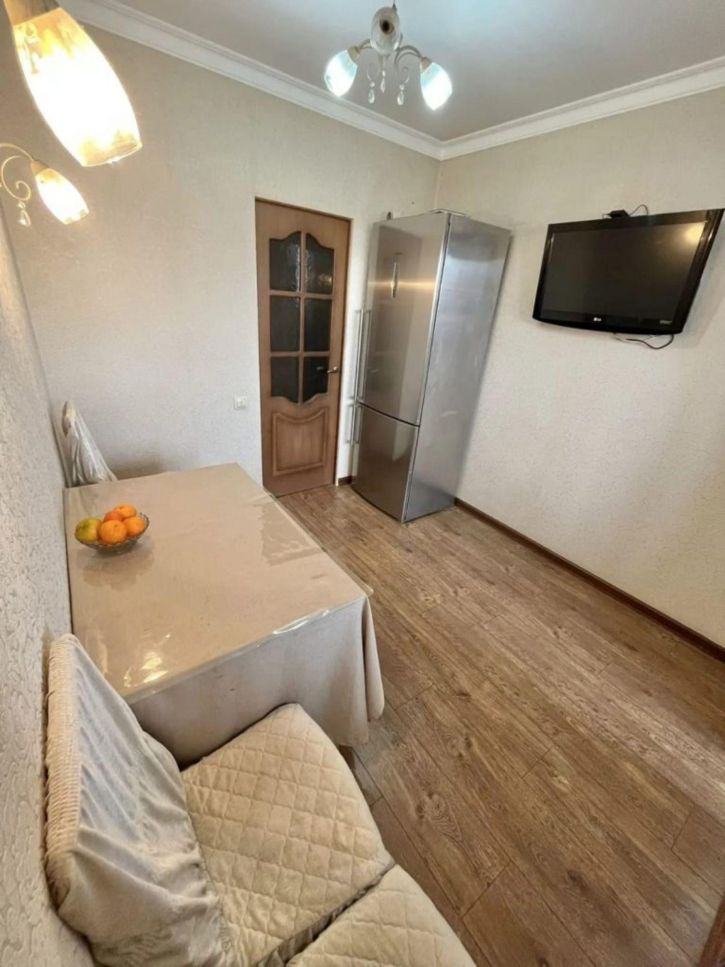 3-комн квартира Нежнова ул, 67к1