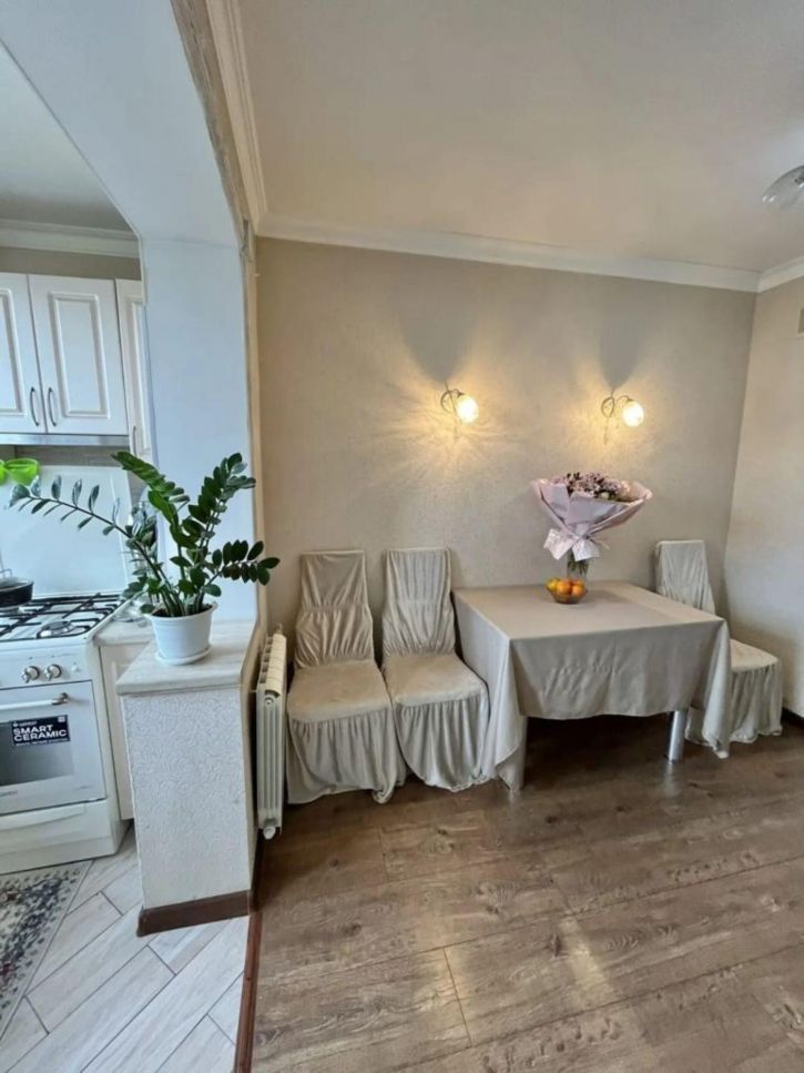 3-комн квартира Нежнова ул, 67к1
