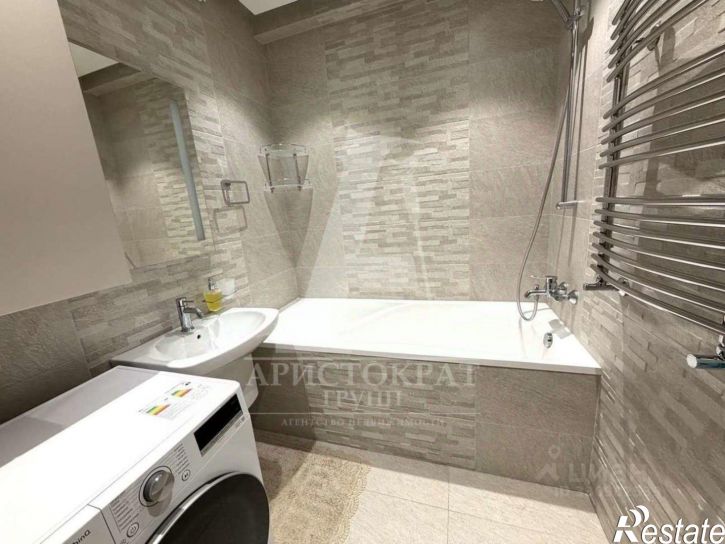 3-комн квартира ул Пальмиро Тольятти, 45 2,  д. 45 2,  к. 2