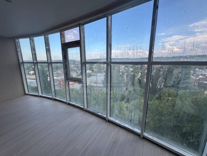 3-комн квартира Бунимовича ул.