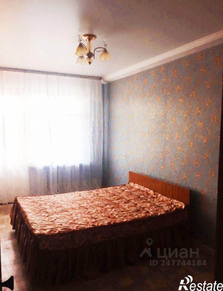 2-комн квартира пр-кт 40 лет Октября, 30,  д. 30