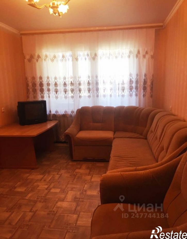 2-комн квартира пр-кт 40 лет Октября, 30,  д. 30